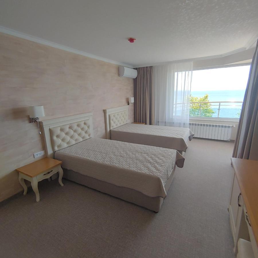 Neptun Hotel Pomorie Eksteriør billede