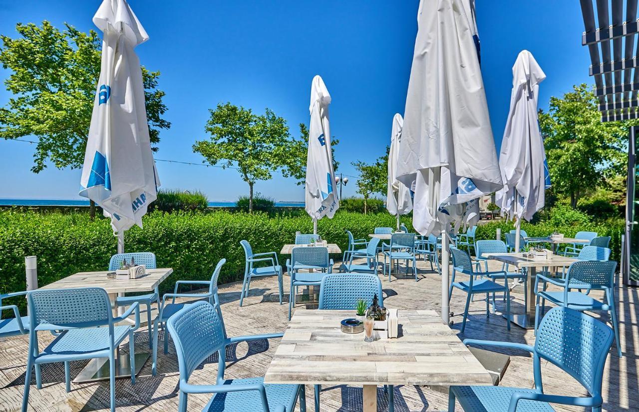 Neptun Hotel Pomorie Eksteriør billede
